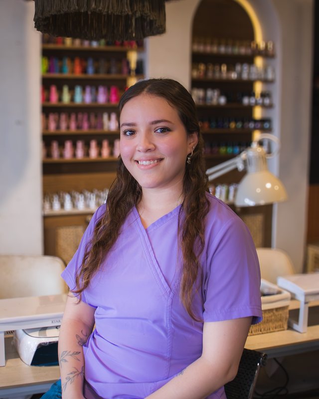 Lissette, manicurista de Secret Nail Spa